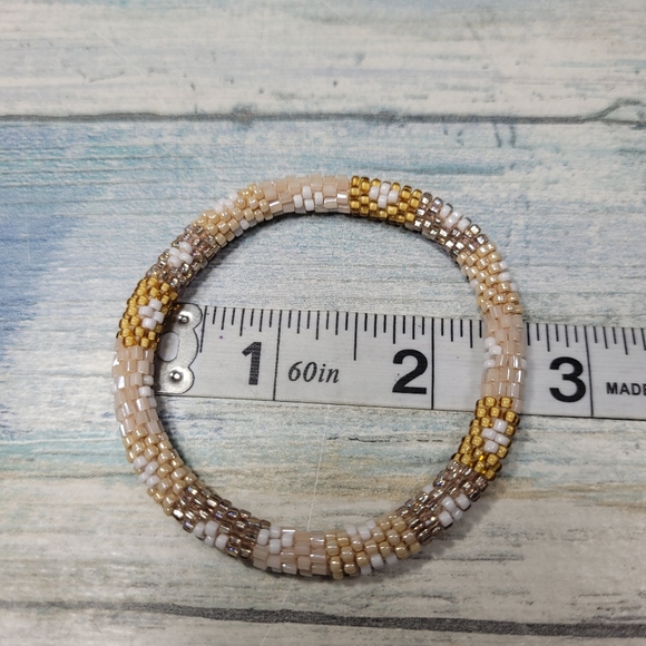 Seed Beads Bracelets. - Picture 4 of 6